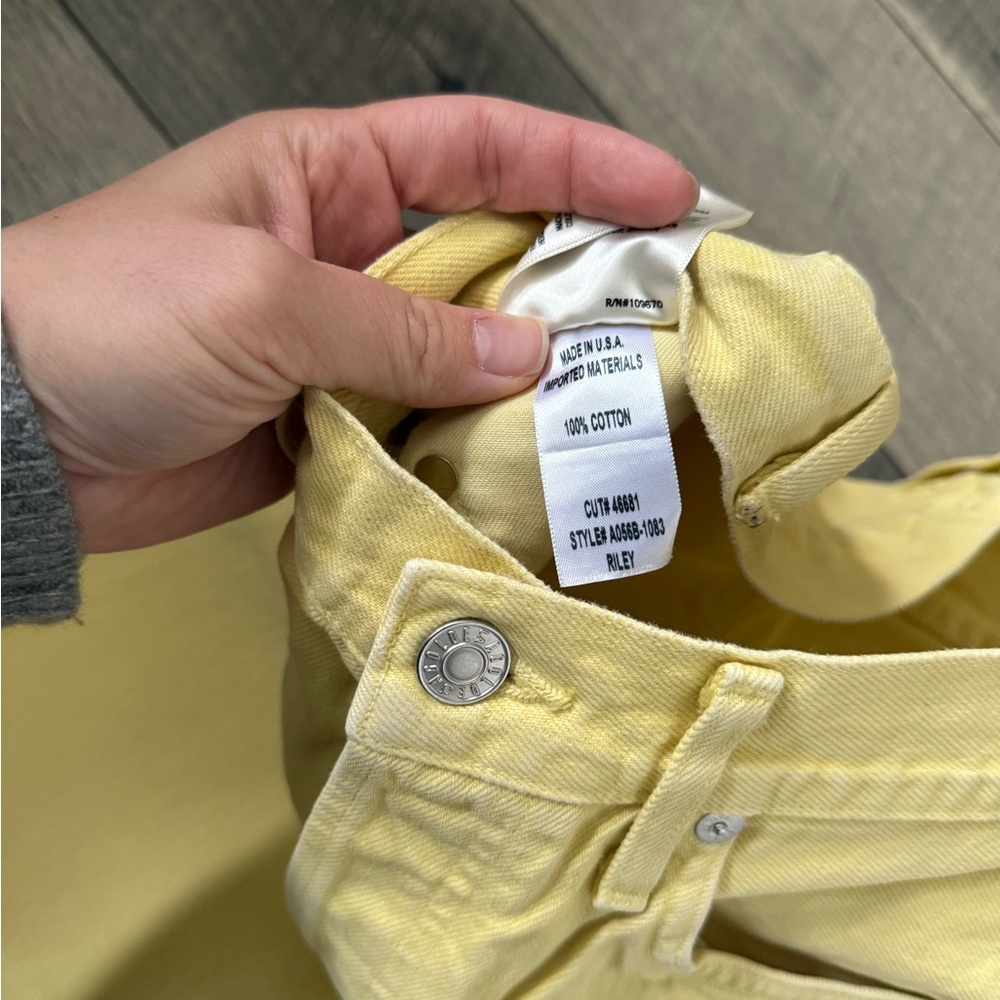 NWOT Agolde Yellow Riley Jeans - Picture 3 of 4